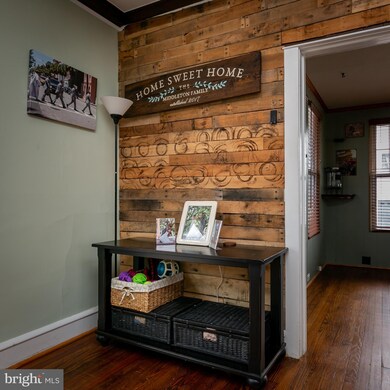 230 E Knight Ave, Collingswood, NJ 08108 - photo 4