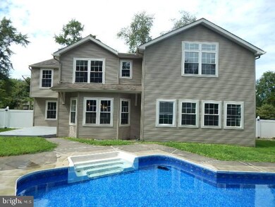 127 Holly Ave, Berlin, NJ 08009 - photo 5