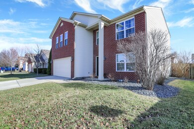 847 Pine Lake Dr, Greenwood, IN 46143 - photo 2