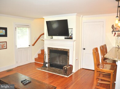 120 N 18th St, Purcellville, VA 20132 - photo 4