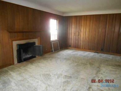 2242 Marlow Rd, Toledo, OH 43613 - photo 3