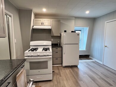 805 Second St unit 3E, Fall River, MA 02721 - photo 6