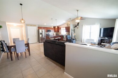 1200 N Sherman St, Lincoln, IL 62656 - photo 2