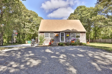 9 Bayview Ave, Oak Bluffs, MA 02568 - photo 2