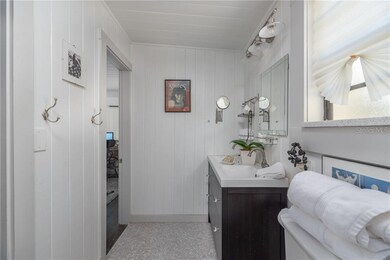 Fully renovated bathroom with soft close vanity dr