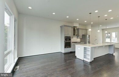 134 Cambria Walk, Alexandria, VA 22304 - photo 7