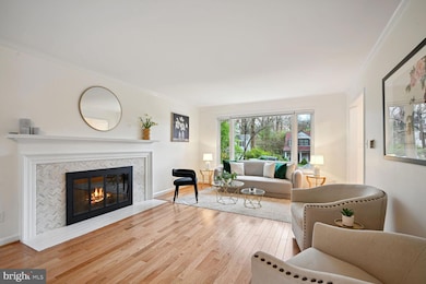 6008 Benalder Dr, Bethesda, MD 20816 - photo 6