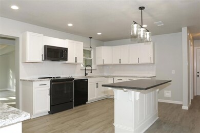 125 Lakeview Terrace, Weatherford, TX 76087 - photo 5