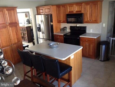 609 Rose Petal Ln, Mount Joy, PA 17552 - photo 5