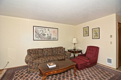 126 W Casino Rd unit 7, Everett, WA 98204 - photo 4