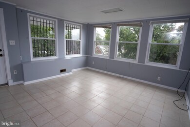 6500 Medwick Dr, Hyattsville, MD 20783 - photo 6