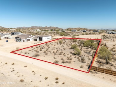 with-outlines_0015_16