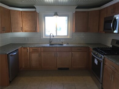 405 Sandy Ln, Warwick, RI 02889 - photo 7