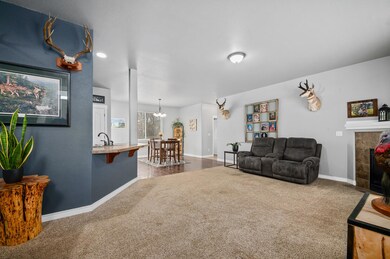 628NEApacheCir-10