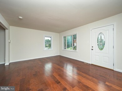 1118 Carrington Ave, Capitol Heights, MD 20743 - photo 4
