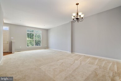 13028 Shamrock Glen Dr, Germantown, MD 20874 - photo 7