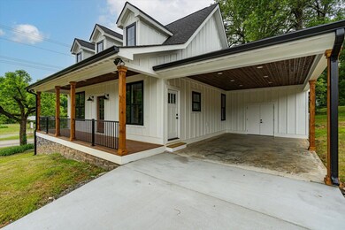 03-115 Sandras Way-3