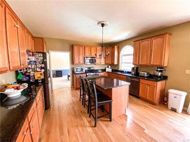 1110 Foxview Dr, Bethlehem, PA 18017 - photo 5