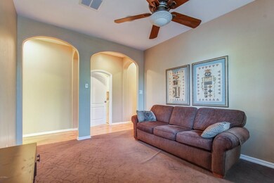 009_Family Room