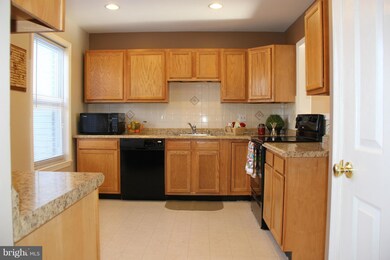 2415 Vineyard Ln, Crofton, MD 21114 - photo 2