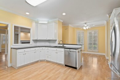 Open to breakfast room and pass through to living