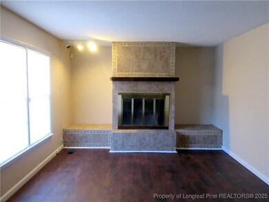 2602 Dinsmore Dr, Fayetteville, NC 28306 - photo 4