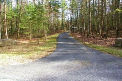 1235 Sherwood Forest Rd, Stroudsburg, PA 18360 - photo 3