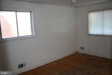 1209 Dalton Rd, Parkville, MD 21234 - photo 5