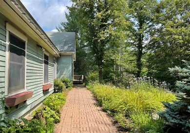 66 Morgan Cir, Saint Johnsbury, VT 05819 - photo 3