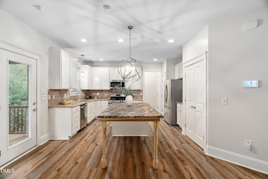 436 Edgepine Dr, Holly Springs, NC 27540 - photo 4