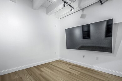 67 Broad St unit 202, Boston, MA 02109 - photo 5