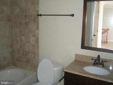 24746 Stone Station Terrace unit 211, Stone Ridge, VA 20105 - photo 4