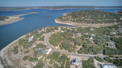 915 5 Oaks Dr, Canyon Lake, TX 78133 - photo 7