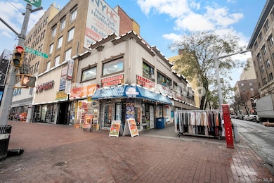 162-02 Jamaica Ave unit 2nd Floor, Jamaica, NY 11432 - photo 6