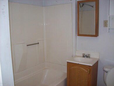 160 E Elm St, Dunmore, PA 18512 - photo 3