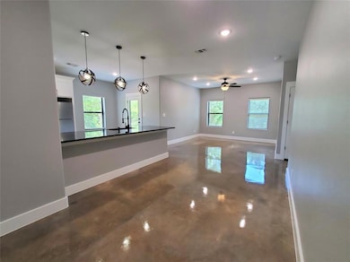 424 E Burrell St, Denison, TX 75021 - photo 6