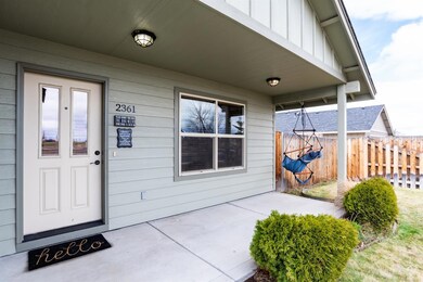 2361 NW 8th St, Redmond, OR 97756 - photo 3