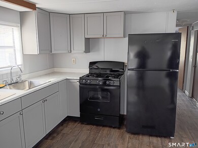 6 5th Ave, Shelton, CT 06484 - photo 4