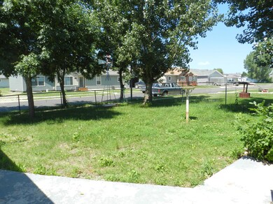 front yard2<|><|>