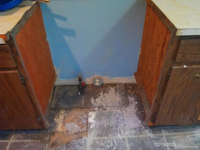 15675 Lappin St, Detroit, MI 48205 - photo 3