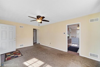 114 E Ben St, New Carlisle, IN 46552 - photo 4