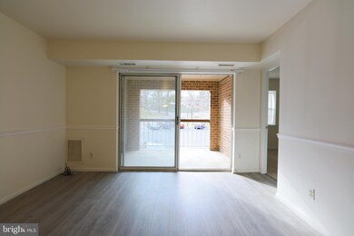 5825 Cove Landing Rd unit 304, Burke, VA 22015 - photo 4