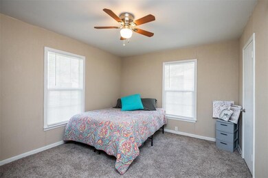 1109 Chester St, Cleburne, TX 76033 - photo 4