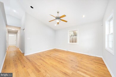 205 4th Ave, Brunswick, MD 21716 - photo 7