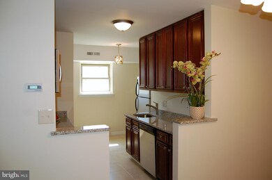 401 N Beauregard St unit 303, Alexandria, VA 22312 - photo 5