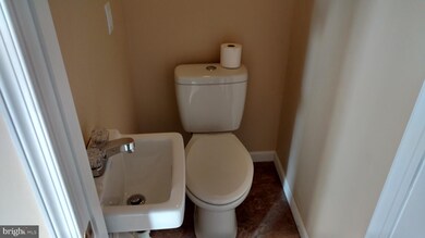 239 N Walborn Ave, Orwigsburg, PA 17961 - photo 4