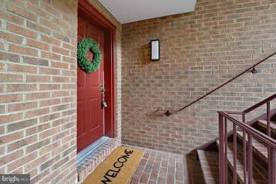 5713 Brewer House Cir unit 101, Rockville, MD 20852 - photo 6