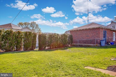 3315 Fremont St, Reading, PA 19605 - photo 3