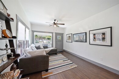 325 N Sidney St, Houston, TX 77003 - photo 6