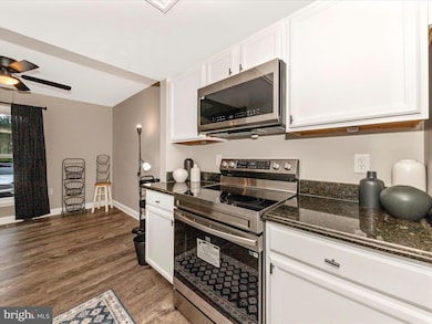 14004 Daleshire Way unit 49, Burtonsville, MD 20866 - photo 6